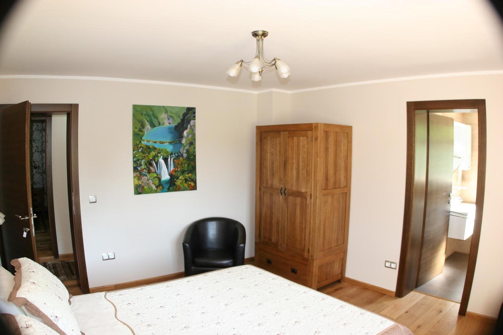 B&B Millenium House Plitvicka Jezera Bagian luar foto